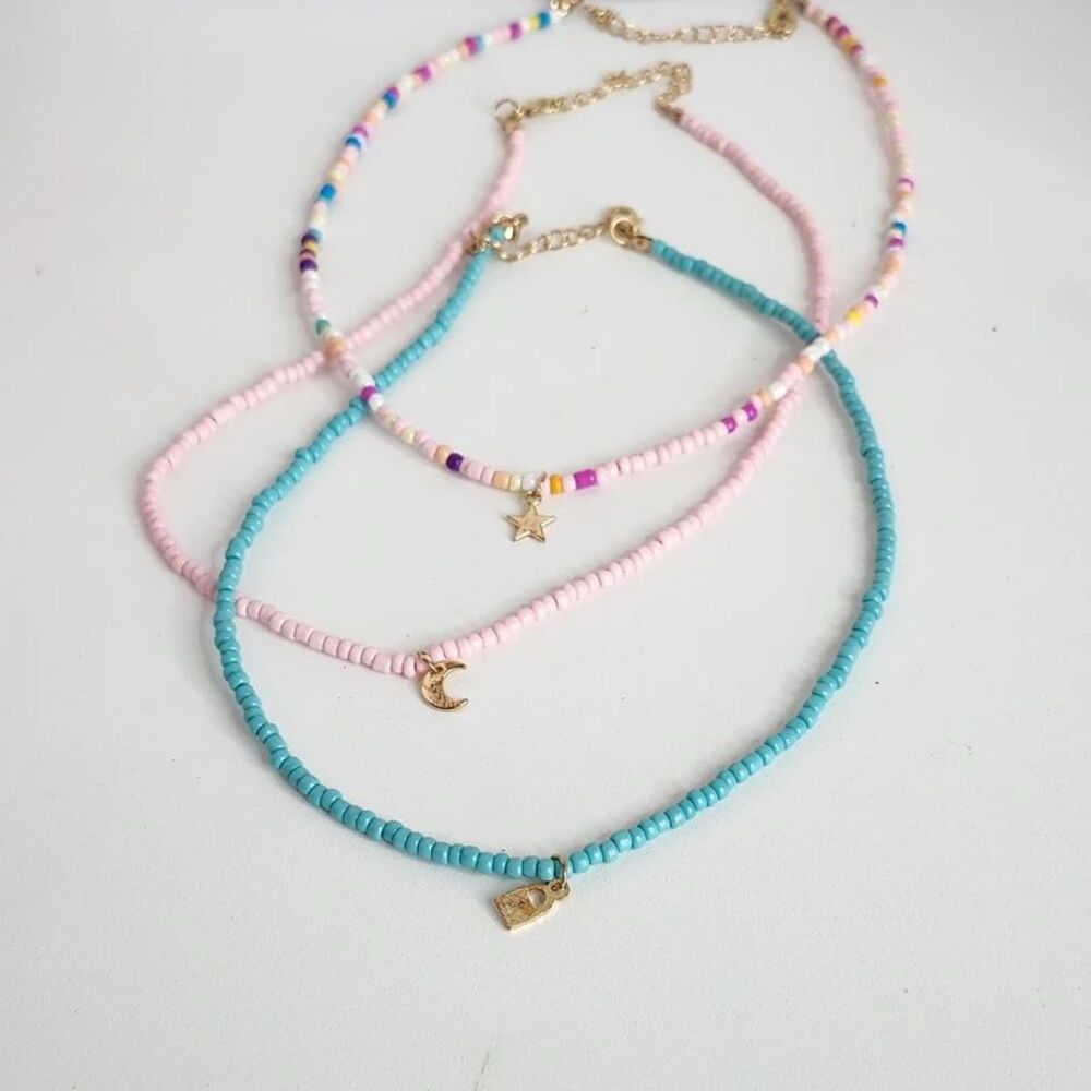 Lot of 3 beaded necklaces